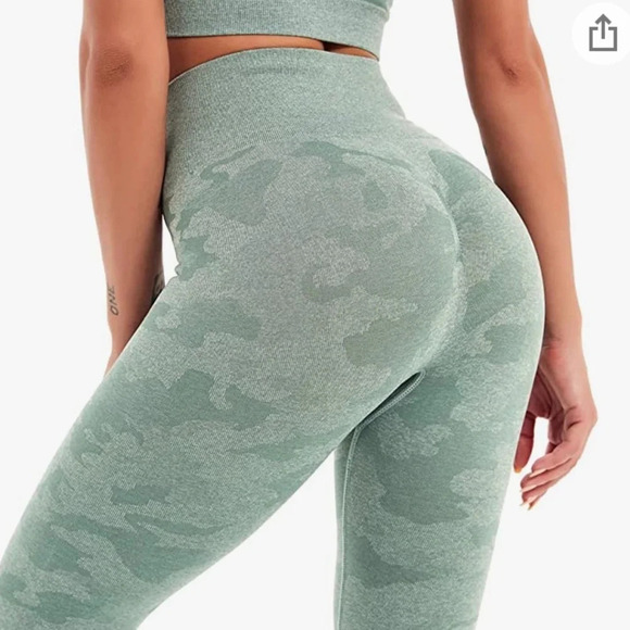 Women’s tummy control green camouflage leggings - Picture 3 of 6
